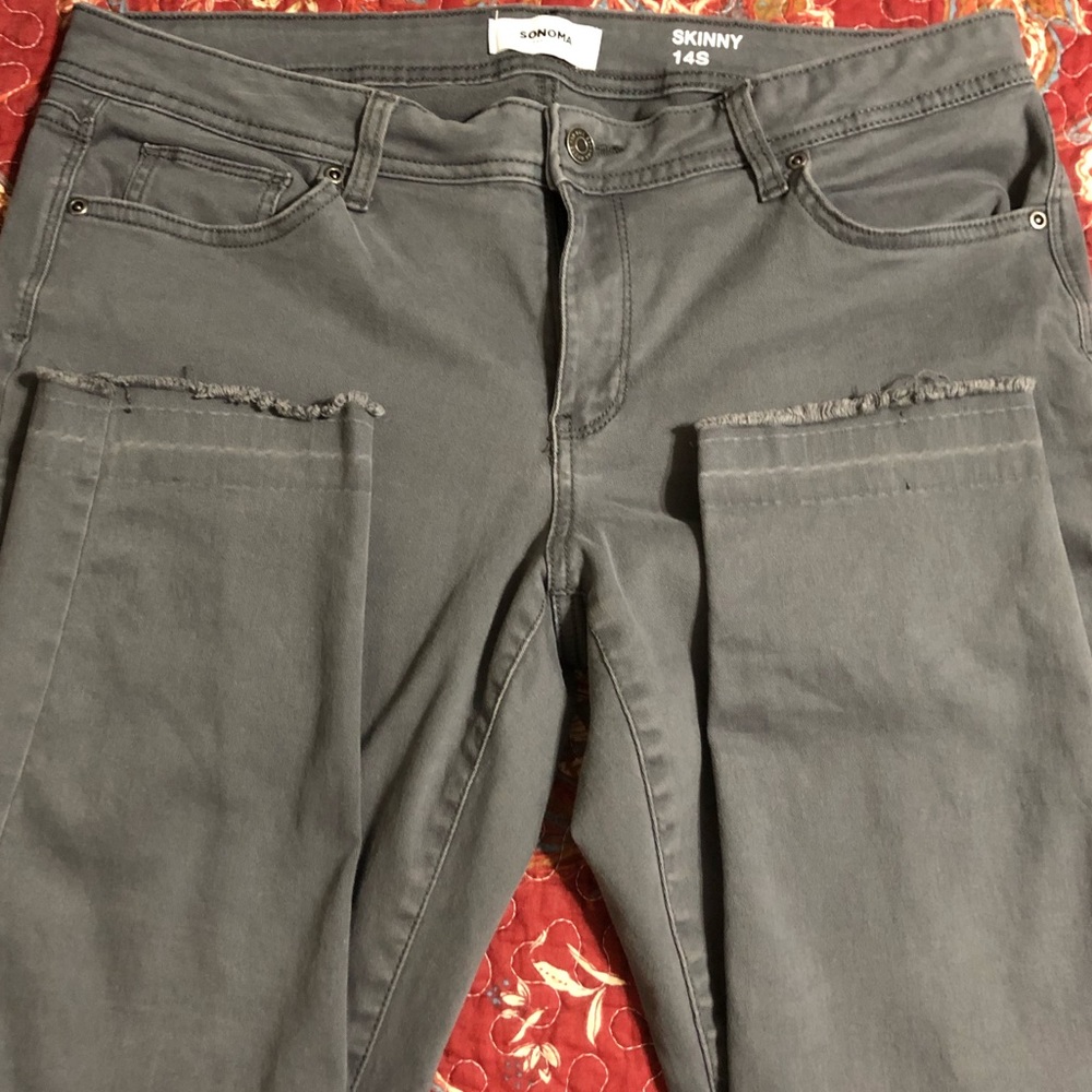 Gray skinny jeans
